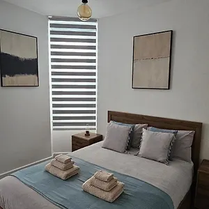  Homestay Tower Bridge Spacious King Bedroom With Extra Large Windows