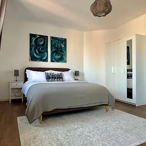  Homestay City Nights -