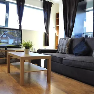  Lägenhet Beautiful 4-bedroom Flat In Bridge/borough!